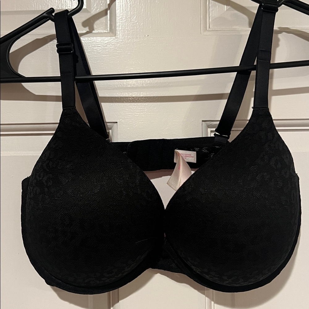 PINK Victoria’s Secret Wear Everywhere Push-Up Bra – Size 34DD